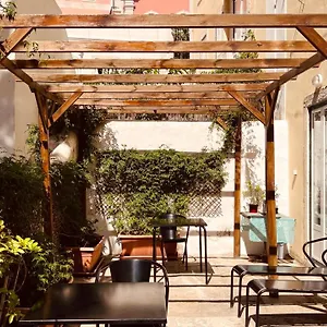 Guest house Casa Do Jasmim By Shiadu, Lisbon