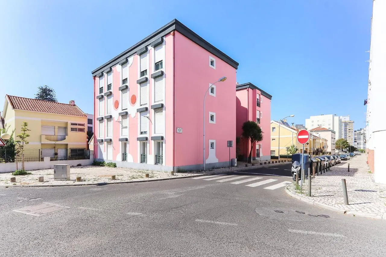 Cosy Guesthouse - Sonias Houses Lisbon Portugal
